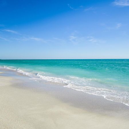 Anna Maria Beach Resort Holmes Beach Exteriör bild